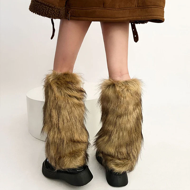 Gothic Faux Fur Vintage Sock - Image 6